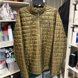 Patagonia half zip quilted pullover